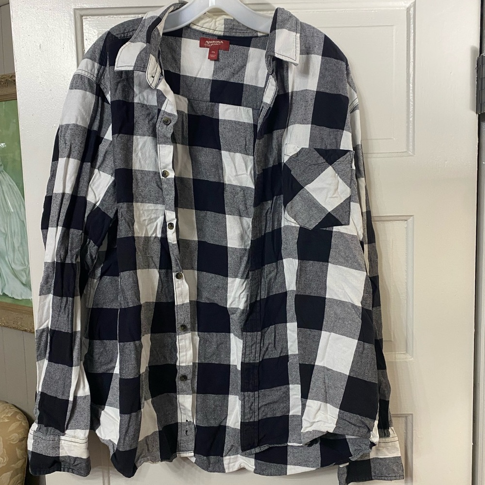 Arizona Jean Company Black and White Plaid Shirt